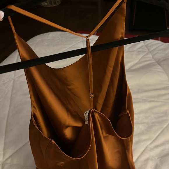Abercrombie and Fitch COPPER BODYSUIT 🍁🍁 beautiful silk and perfect for fall - Picture 3 of 4